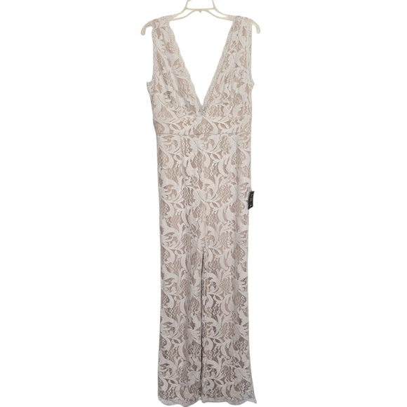 Lulus Pants - NWT Lulu's Cream Nude Lace Sleeveless V Neck Jumpsuit